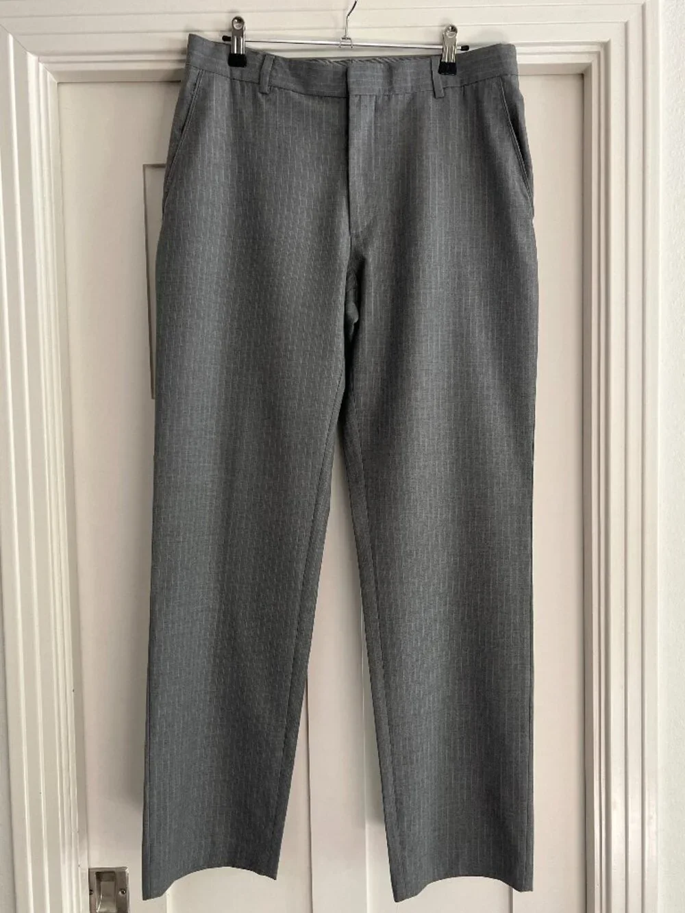 Banana Republic Mens Grey Pin striped Tailored Trousers 32/32